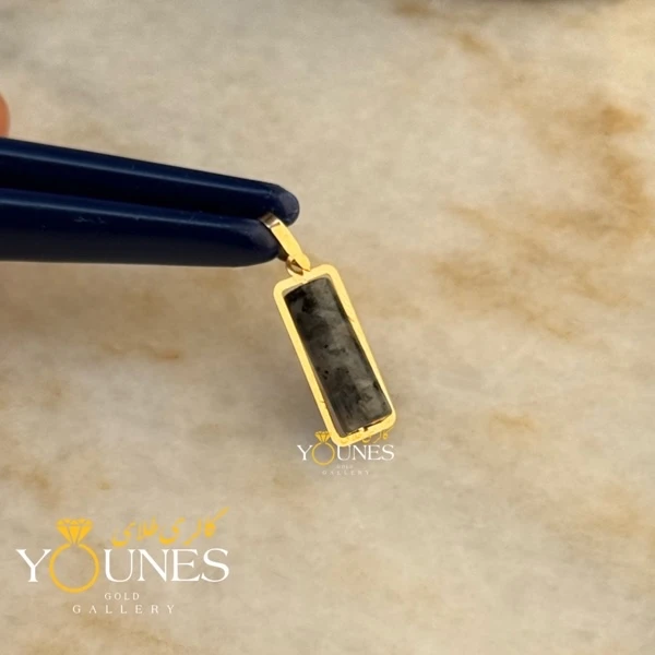 آویز طلا سنگ کوارتز خاکستری مشکی